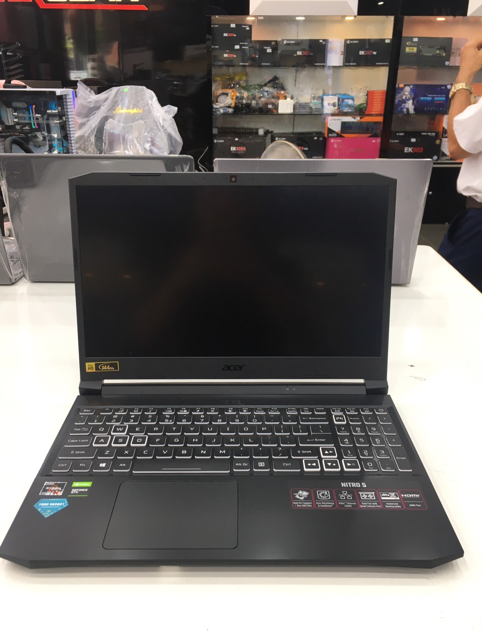  Laptop Acer Nitro 5 Gaming AN515 45 R6EV R5 5600H/8GB/512GB/144Hz/4GB GTX1650/Win11 