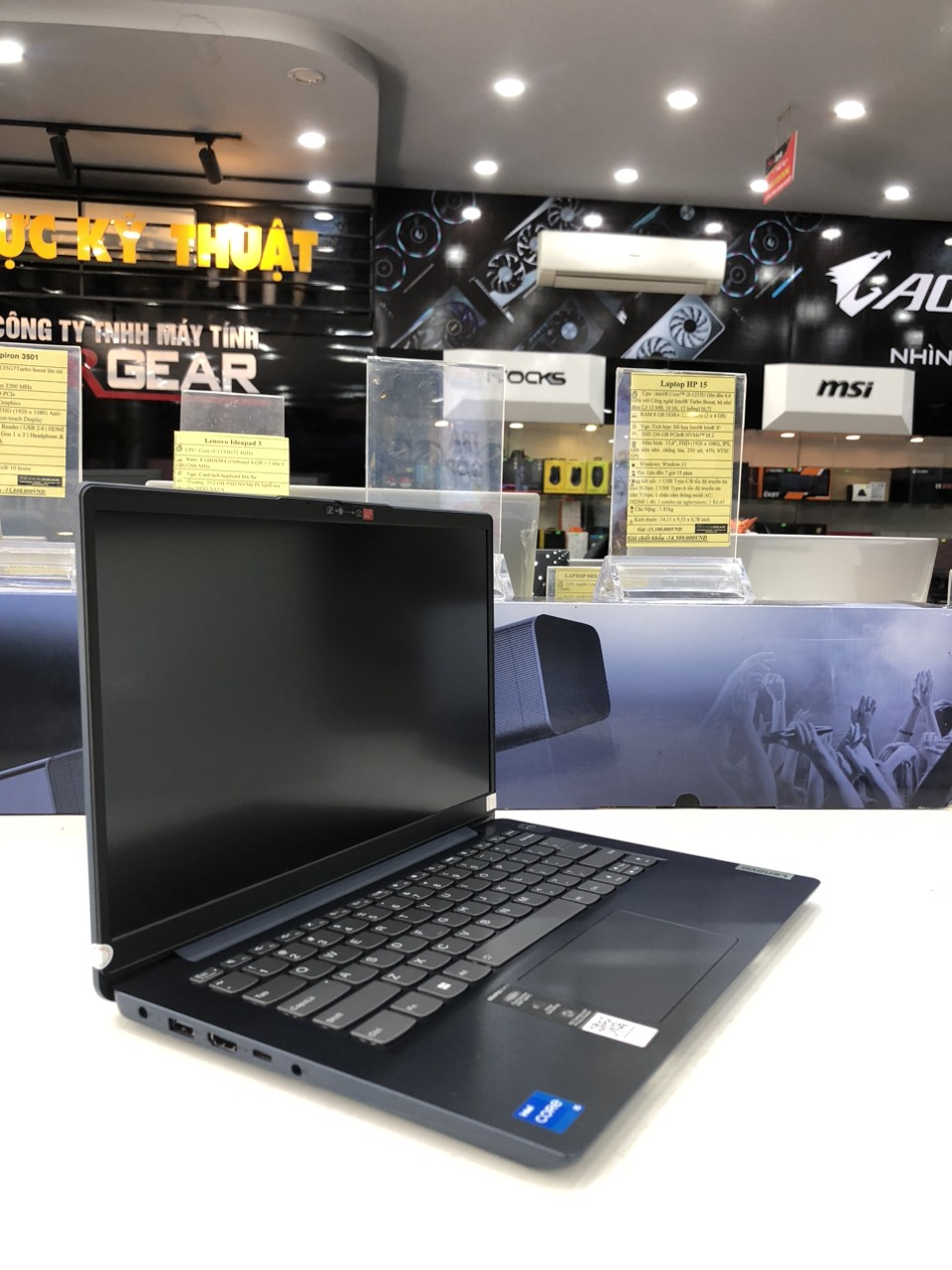 Laptop Lenovo IdeaPad 3 14IAU7