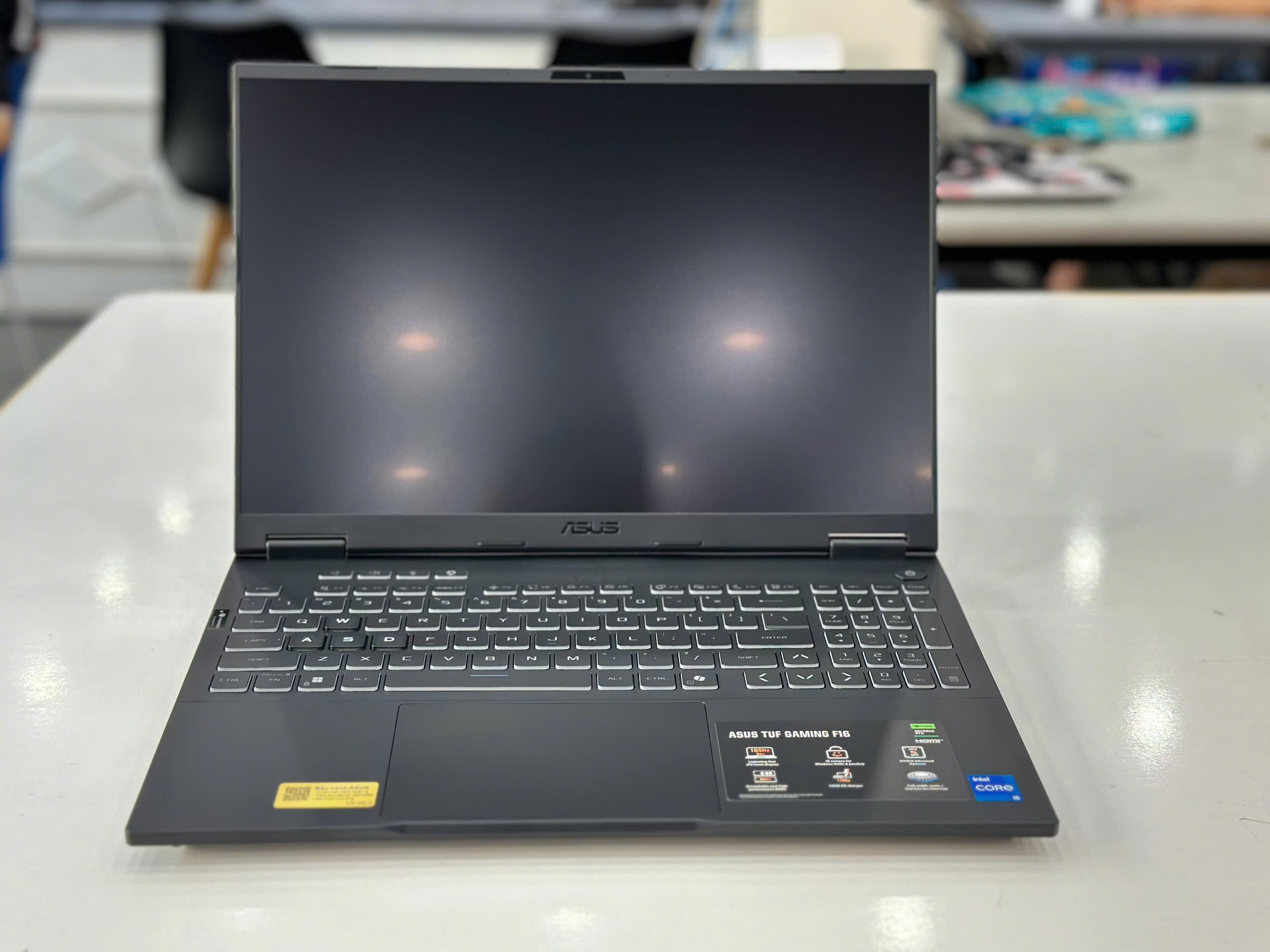 Laptop Asus Gaming V16 V3607VU-RP216W (Core 7 240H/16GB RAM/512B SSD/16 WUXGA 144hz/RTX4050 6GB/Win11/Đen)