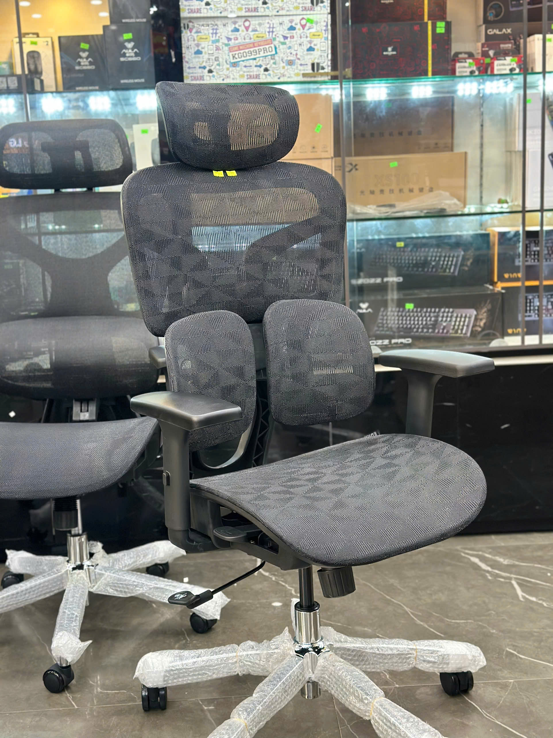 Ghế công thái học EDRA EEC226