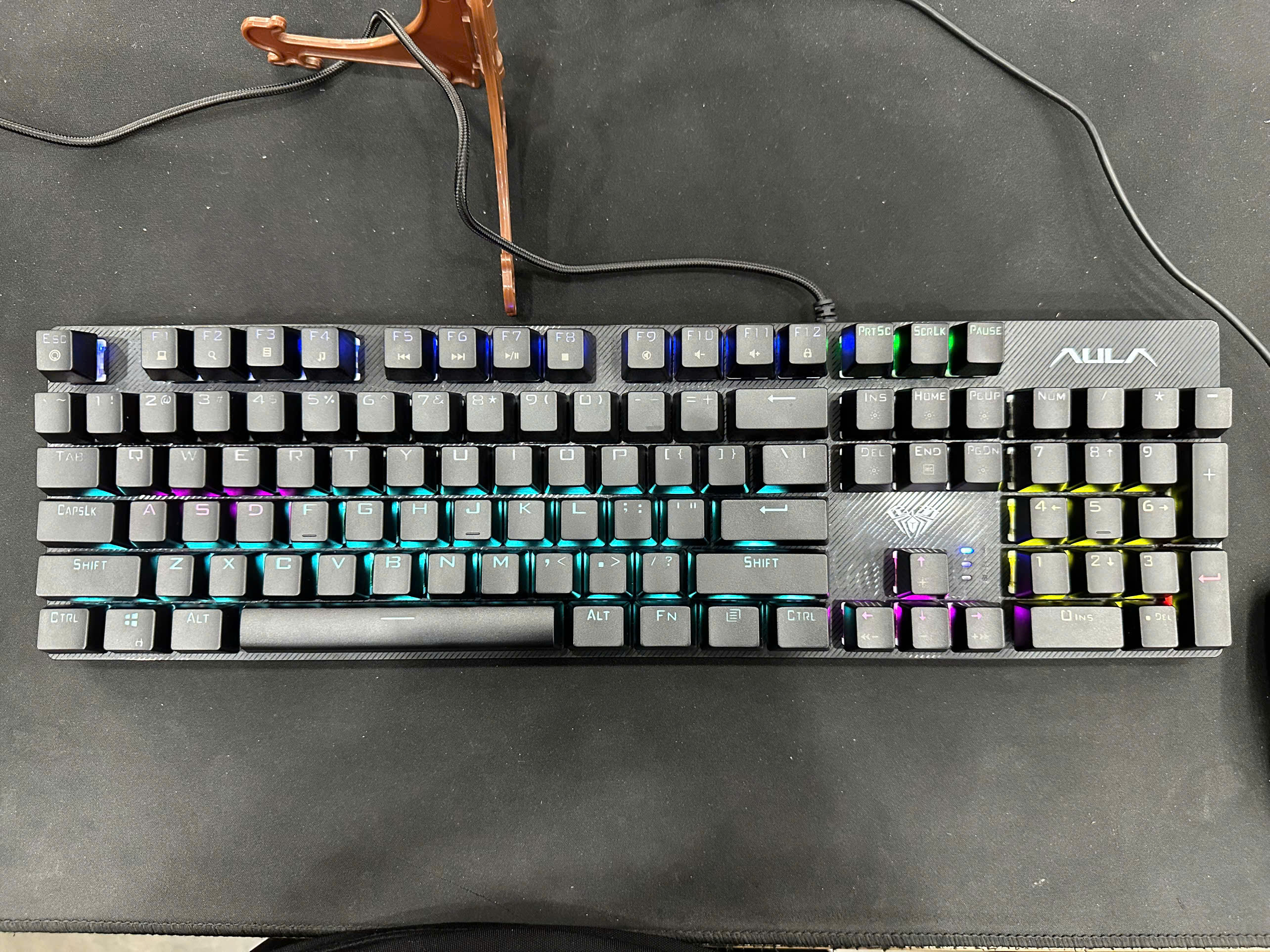 Bàn phím cơ gaming AULA S2022 Màu đen (Blue switch)