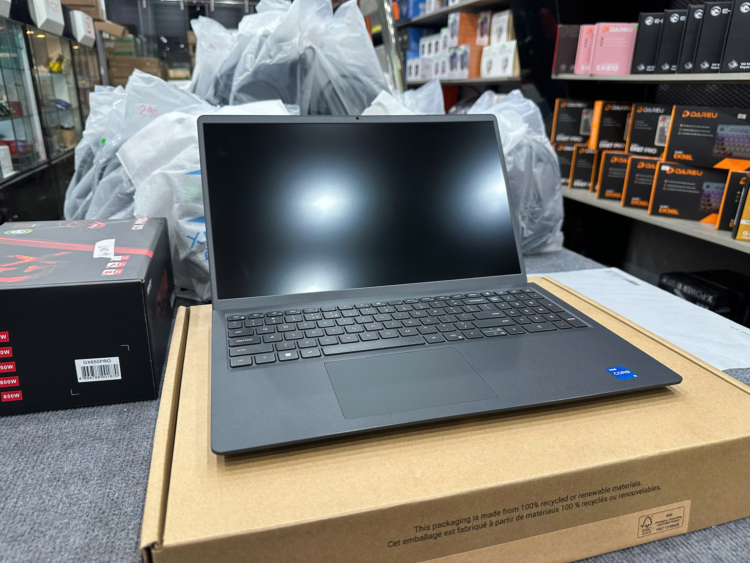 Laptop Dell Vostro 3530 (i5-1334U/16GB RAM/512GB SSD/15.6 FHD/Dos/Đen)