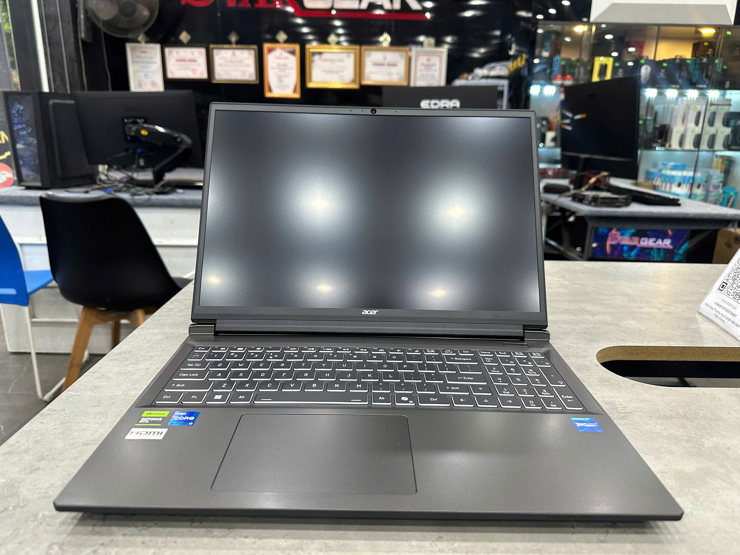 Acer Shadow Knight 6 i7 14650HX RAM 16GB SSD 1TB RTX 4060 16