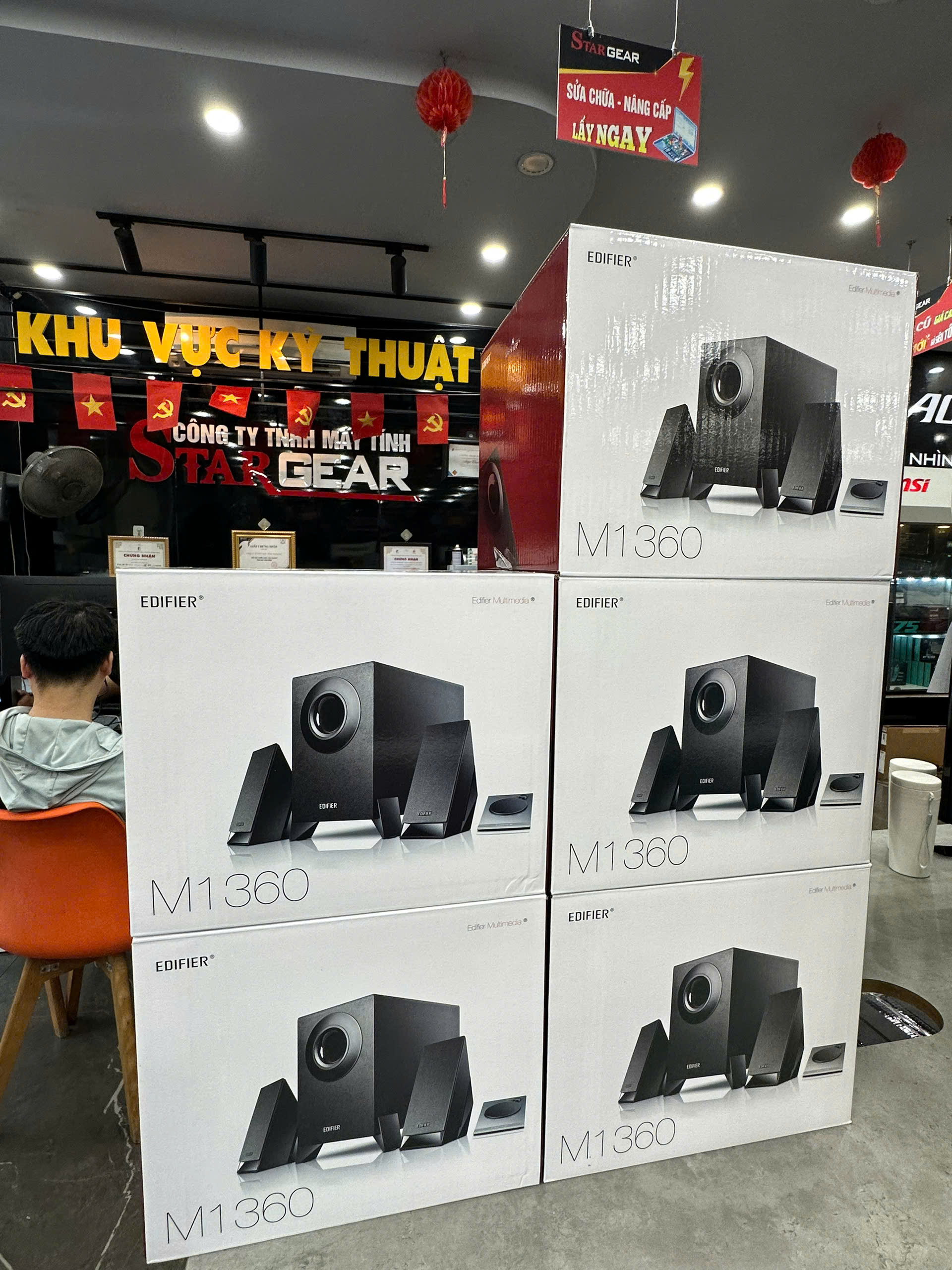 Loa máy tính 2.1 EDIFIER M1360